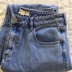 Mom jeans
